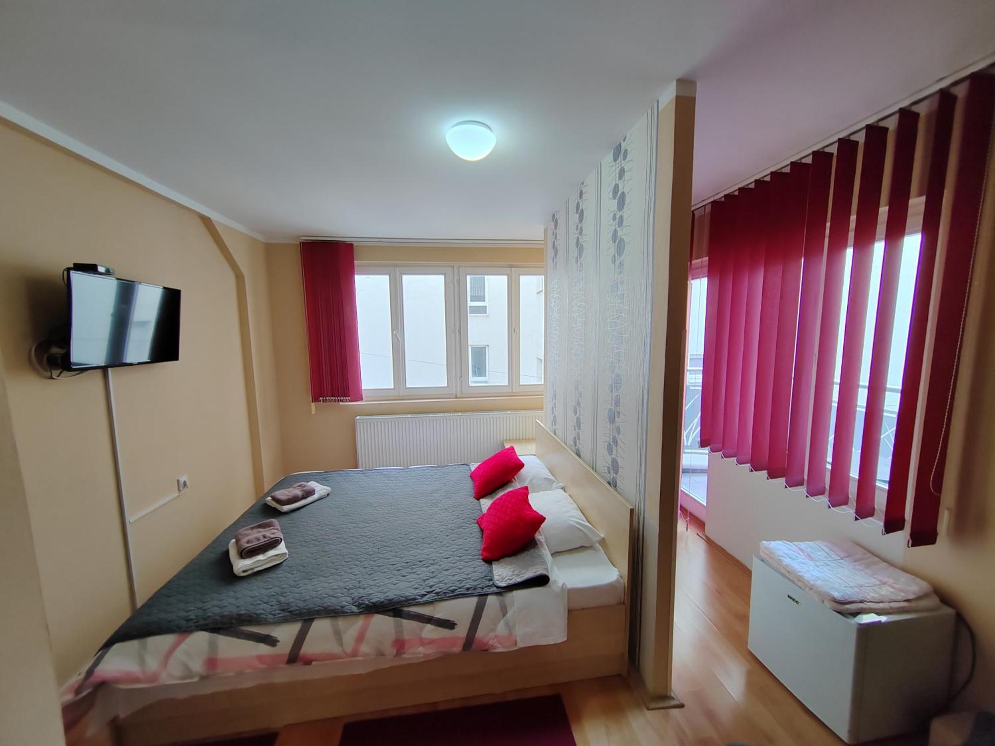 Bed And Breakfast Majesty Ni Exterior foto