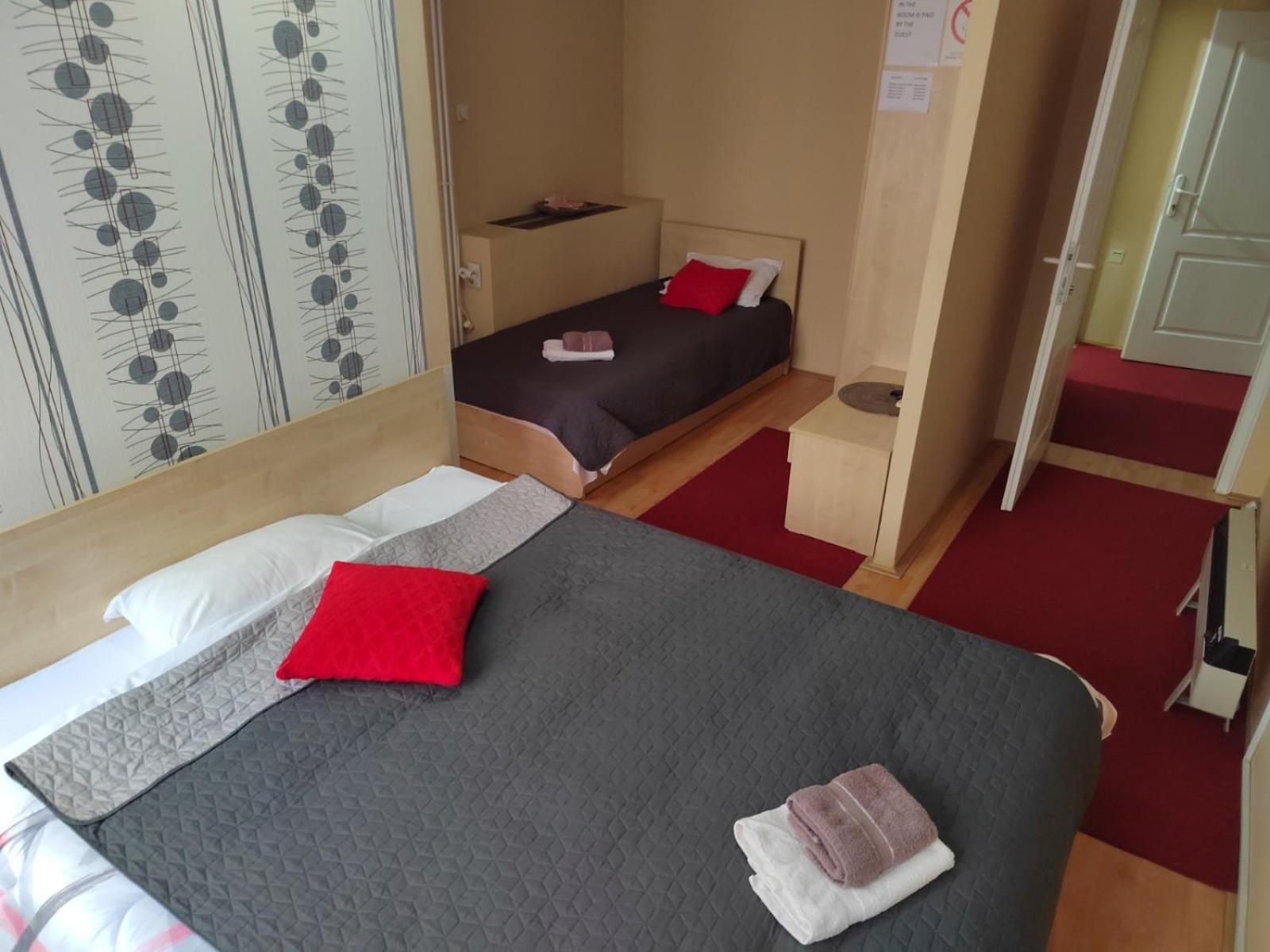 Bed And Breakfast Majesty Ni Exterior foto