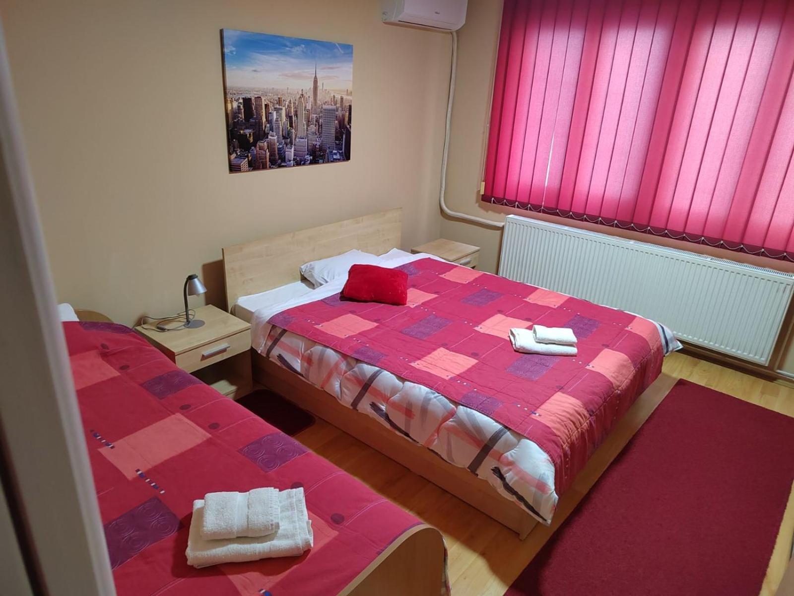 Bed And Breakfast Majesty Ni Exterior foto
