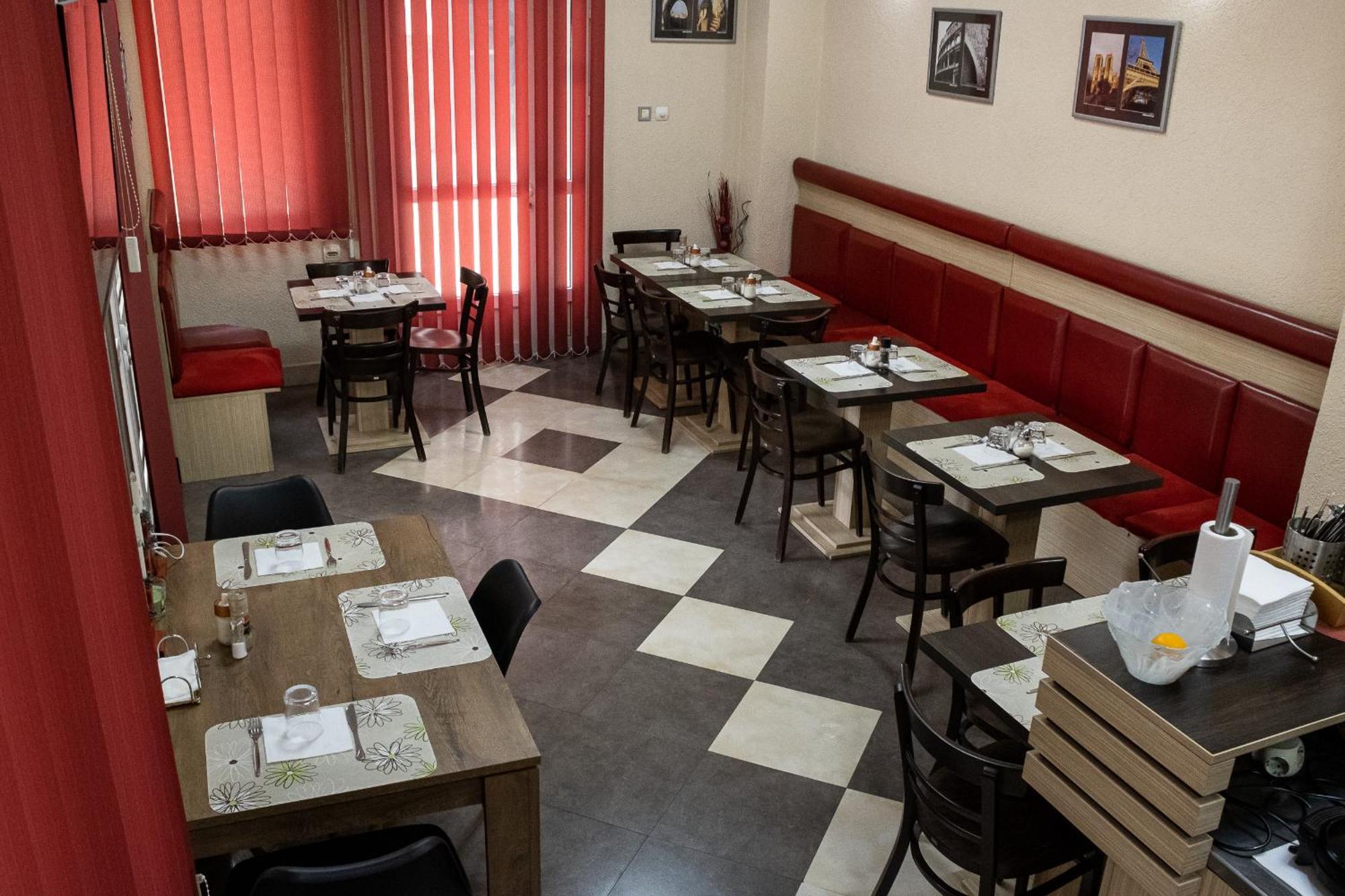 Bed And Breakfast Majesty Ni Exterior foto