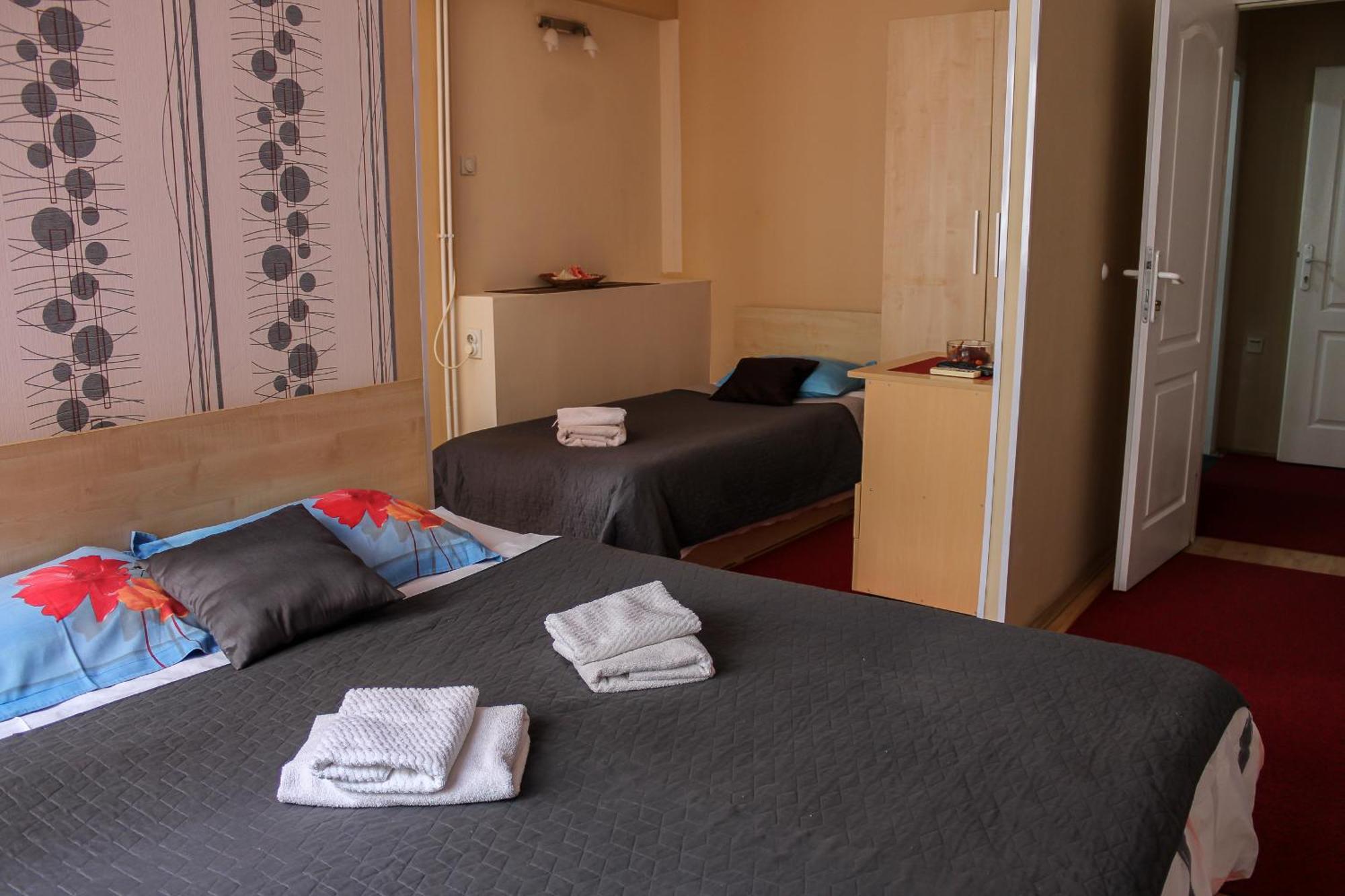 Bed And Breakfast Majesty Ni Exterior foto
