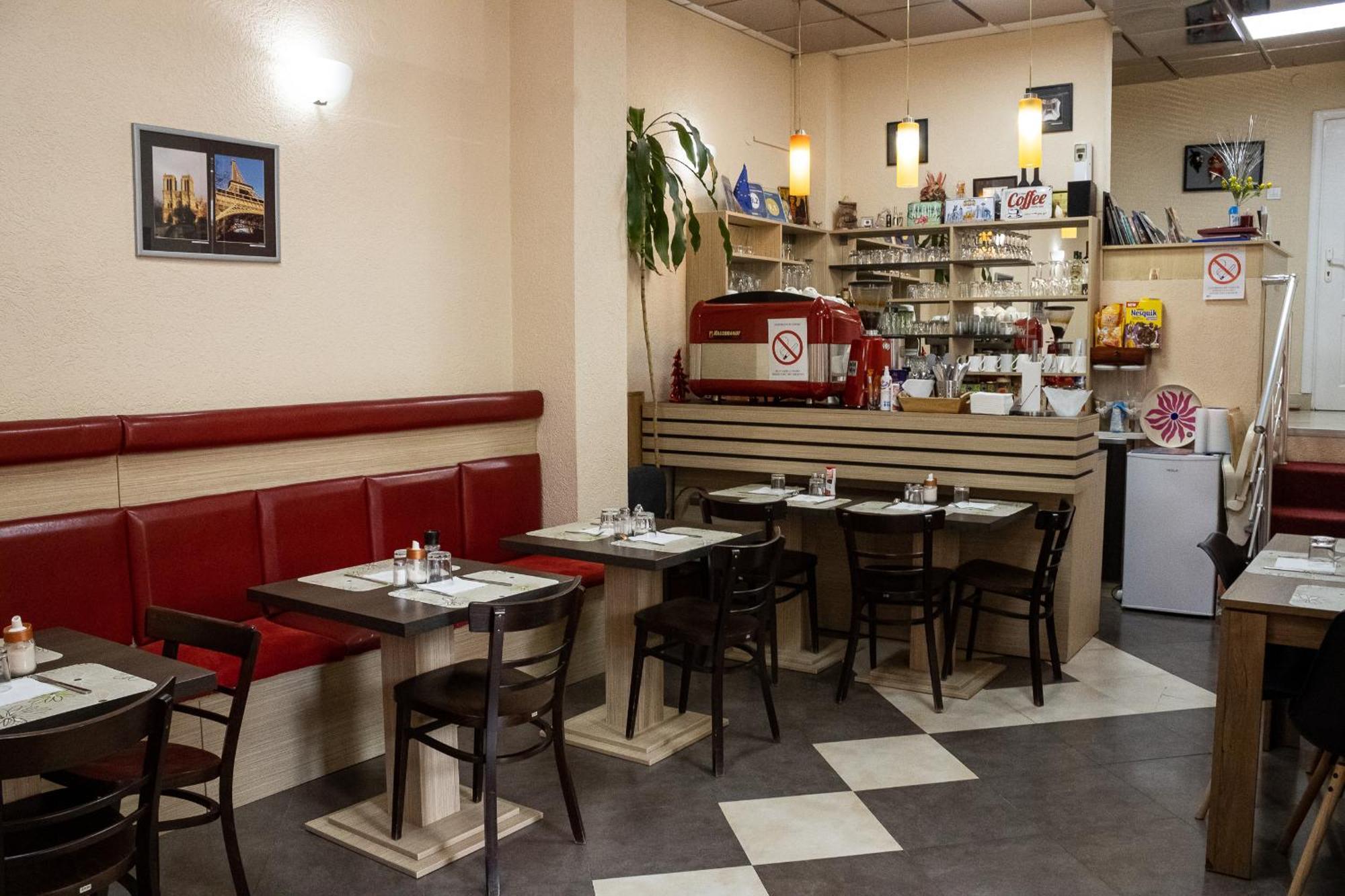 Bed And Breakfast Majesty Ni Exterior foto
