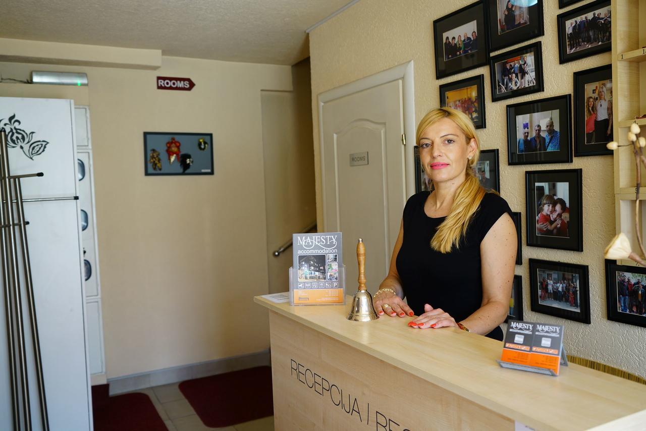 Bed And Breakfast Majesty Ni Exterior foto